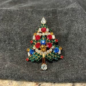 Christmas tree pin